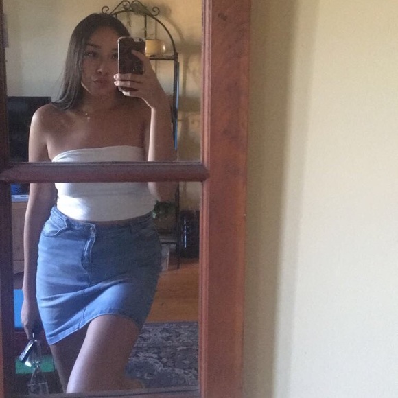 Meet your Posher, Sky - Picture 2 of 3